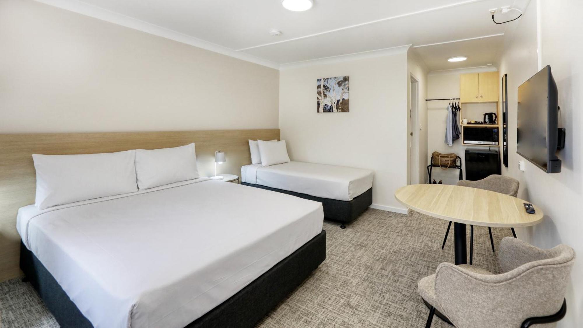 The Phoenix Artesian Spa Resort And Accommodation Moree Exterior foto