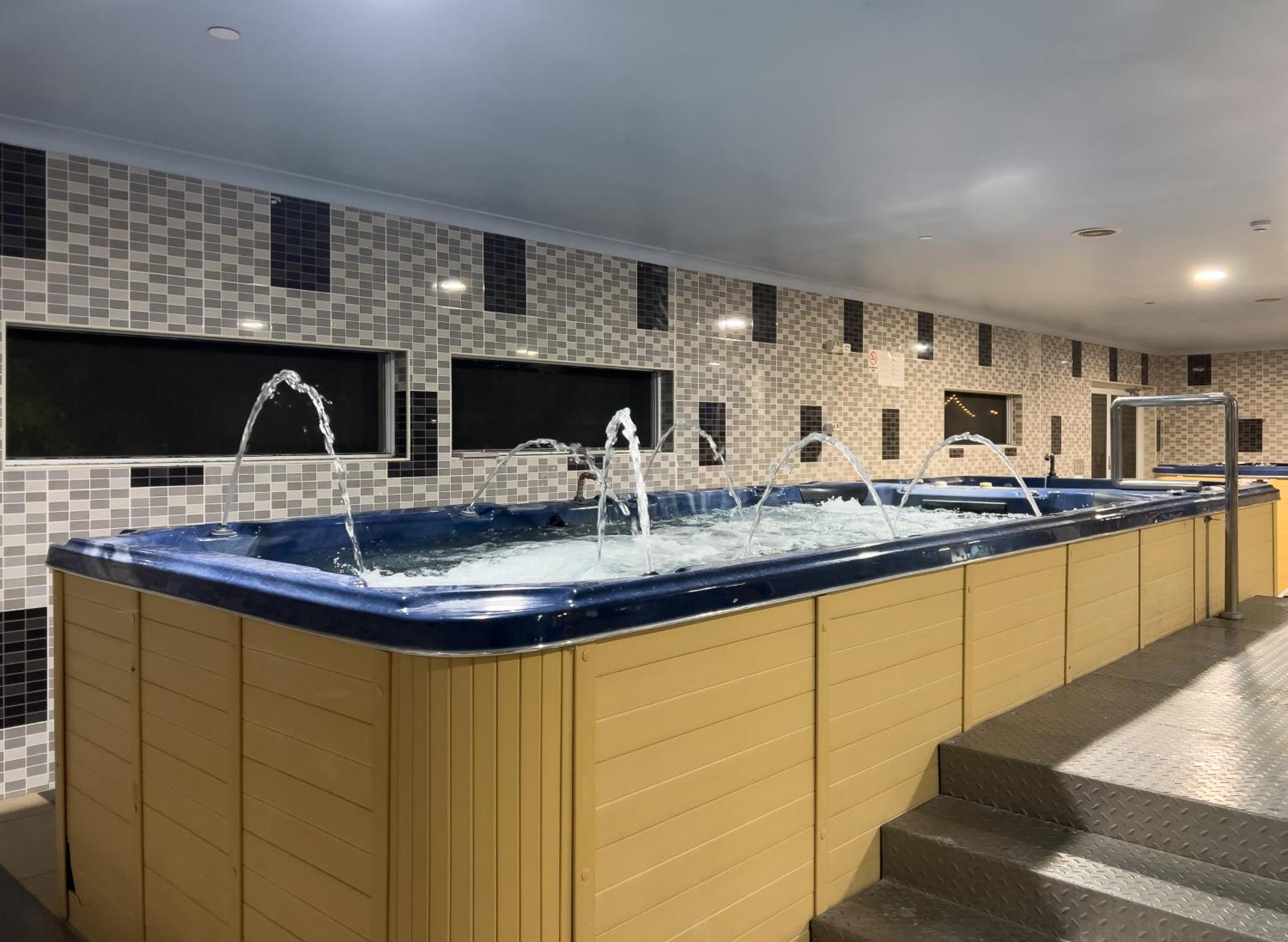 The Phoenix Artesian Spa Resort And Accommodation Moree Exterior foto
